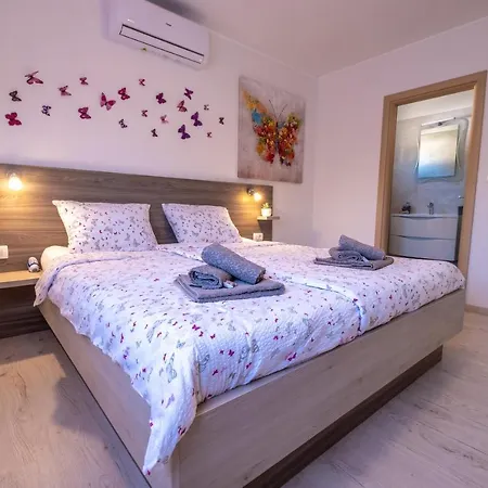 Michelle Villa