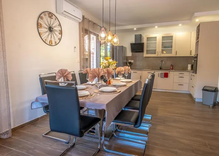 Villa Michelle Grizane-Belgrad